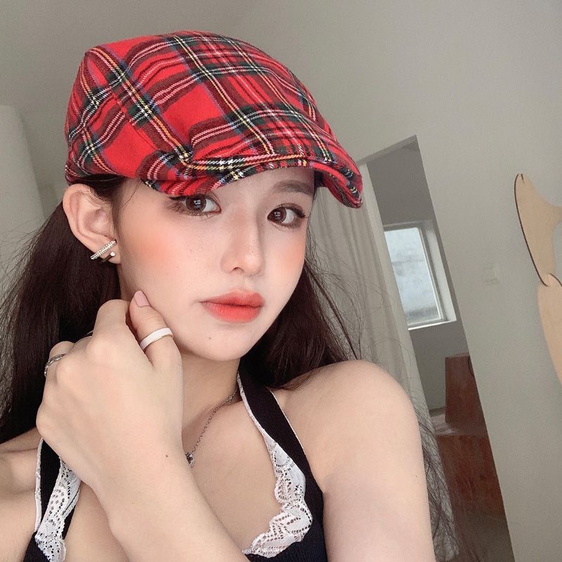 Red plaid hat women's summer new beret show face small cap ins net red design sense niche trend