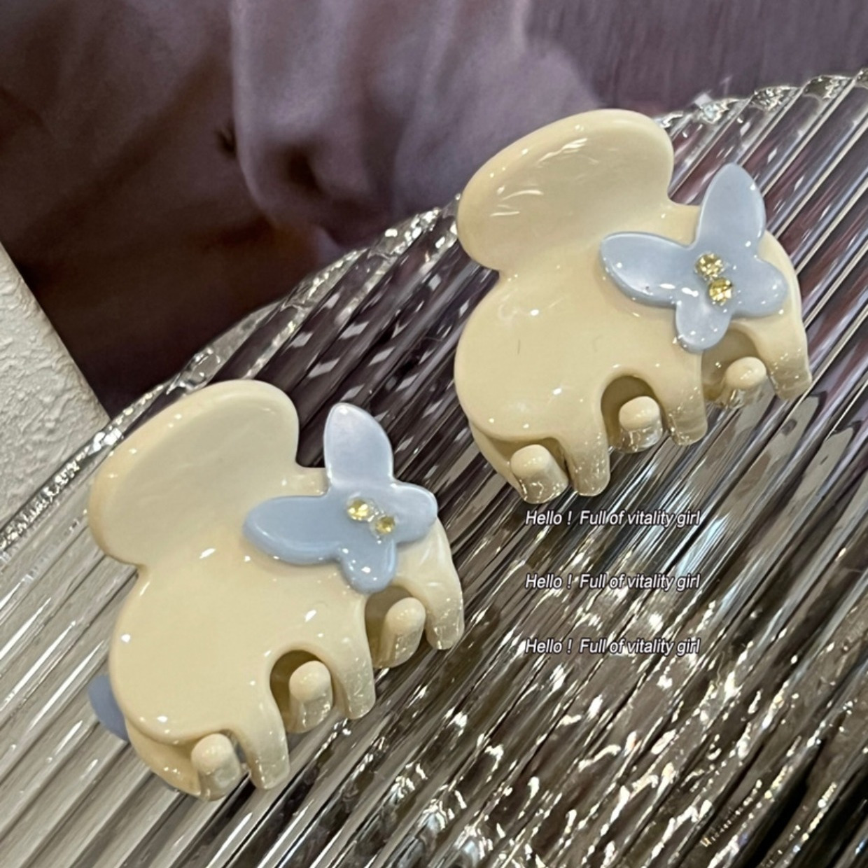 Sweet girly milky blue butterfly acetate hairpin mini grab clip Internet celebrity half-tied hair small shark clip top clip
