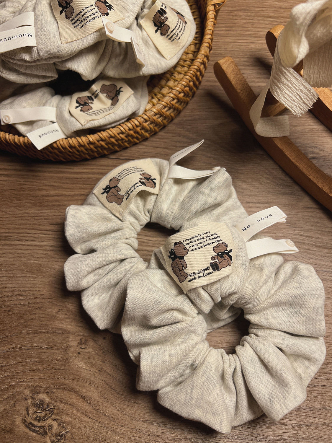 Korean ins style glutinous oatmeal bear hair band simple casual pure cotton large intestine circle hair rope headband versatile