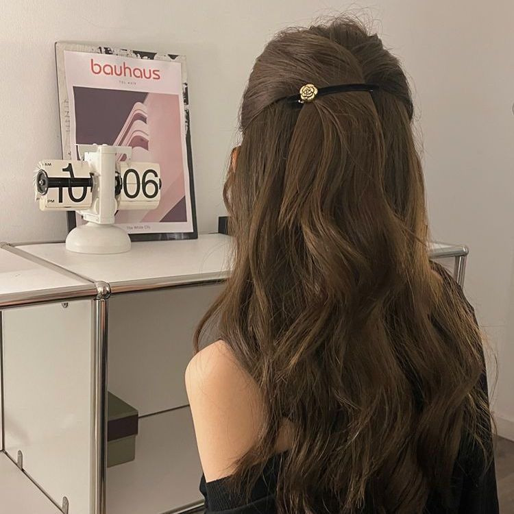 Autumn and winter small fragrant wind camellia word clip velvet hair clip female bangs clip back head hair accessories side clip top clip hairpin