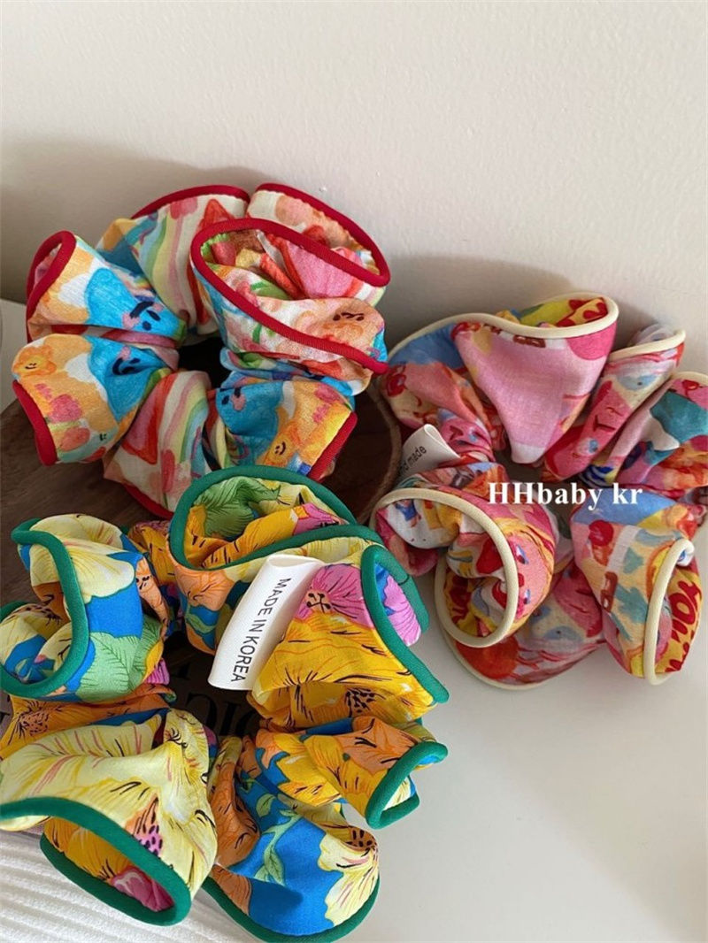South Korea's Dongdaemun new color bear sweetheart girl childlike fabric large intestine ring American floral hair ring hair rope