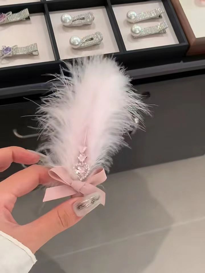 High-looking ins style super fairy feather hairpin fluffy and elegant ostrich hair bangs clip side clip top clip for women