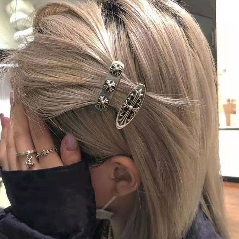 Internet celebrity's same sweet and cool silver metal hairpin, high-end, dark, old cross, retro hairpin bangs clip for women