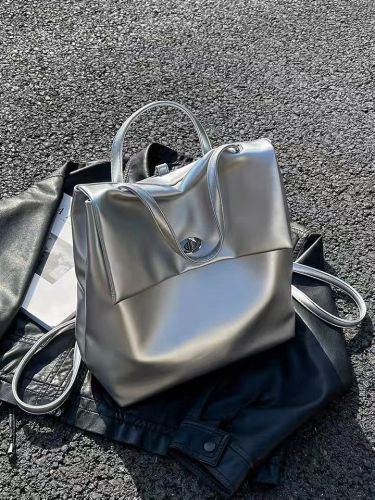 Korean minority silver oil wax leather shoulder bag women's summer all-match large-capacity student commuting schoolbag travel backpack