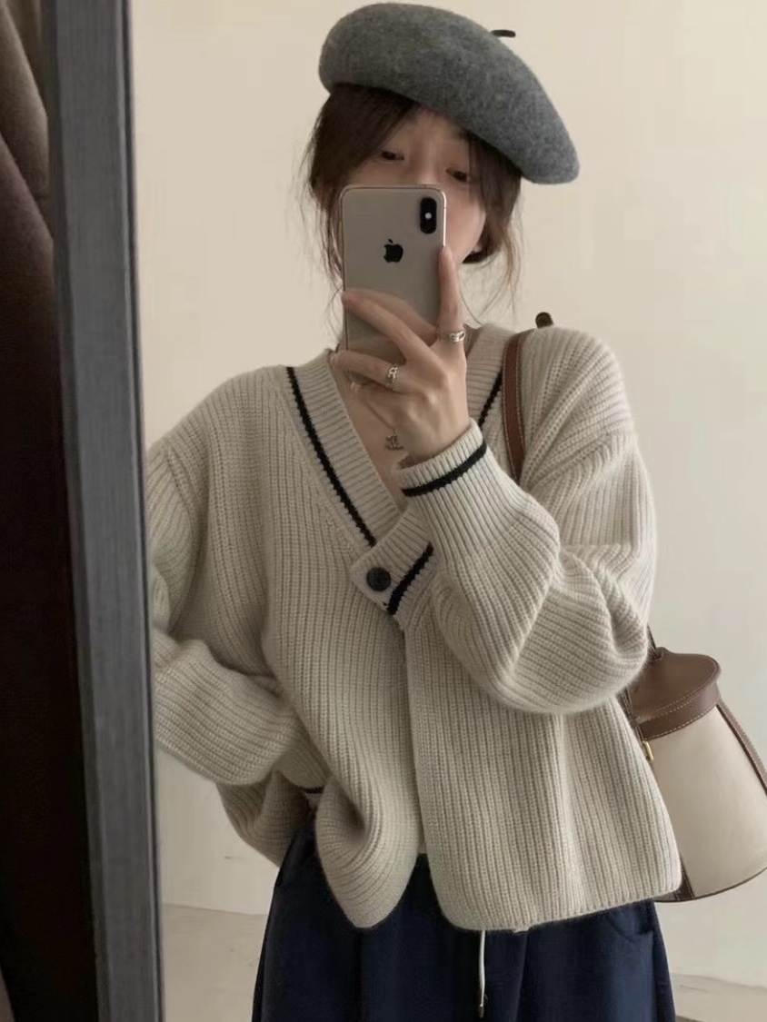 Soft and waxy Japanese style outer wear raccoon velvet irregular knitted cardigan top for women early autumn short lazy style sweater jacket