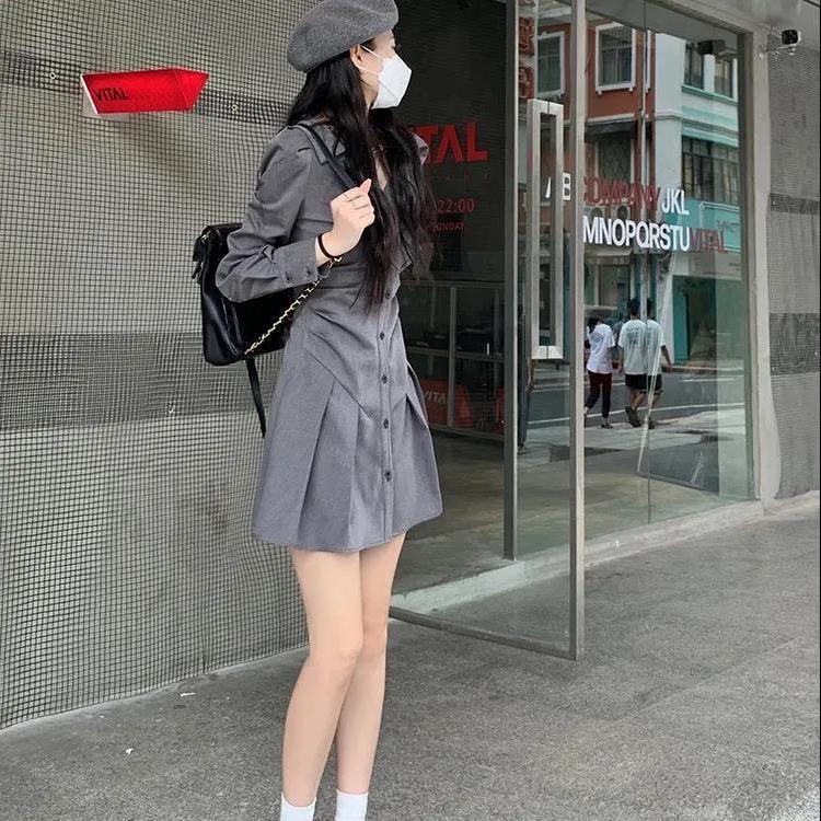 V-neck pleated dress for women spring and autumn 2022 new thin slim fit long-sleeved shirt dress hot girl suit skirt