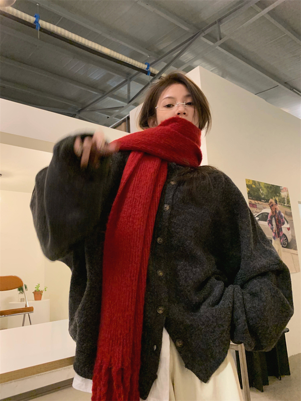 Plush, gentle, loose and lazy round neck long-sleeved autumn and winter coat