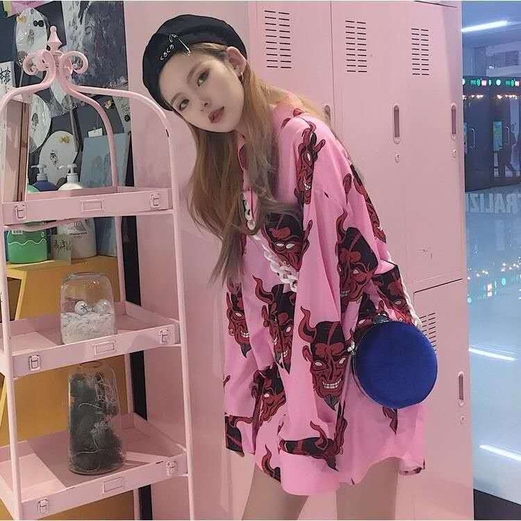 Social clothes, Internet celebrities, the same devil print shirt, women's long-sleeved loose autumn Harajuku style Korean style student trend