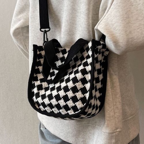 This year's popular bags for women  fashion crossbody bags for women ins versatile handbags college students shoulder bags