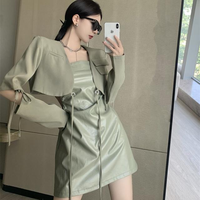 Early autumn new women's clothing Internet celebrity fashion suit slim suspender dress royal sister style skirt high-cold two-piece suit