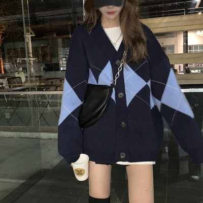 2023英倫風菱格子針織開衫毛衣女寬鬆慵懶V領中長款學生外套