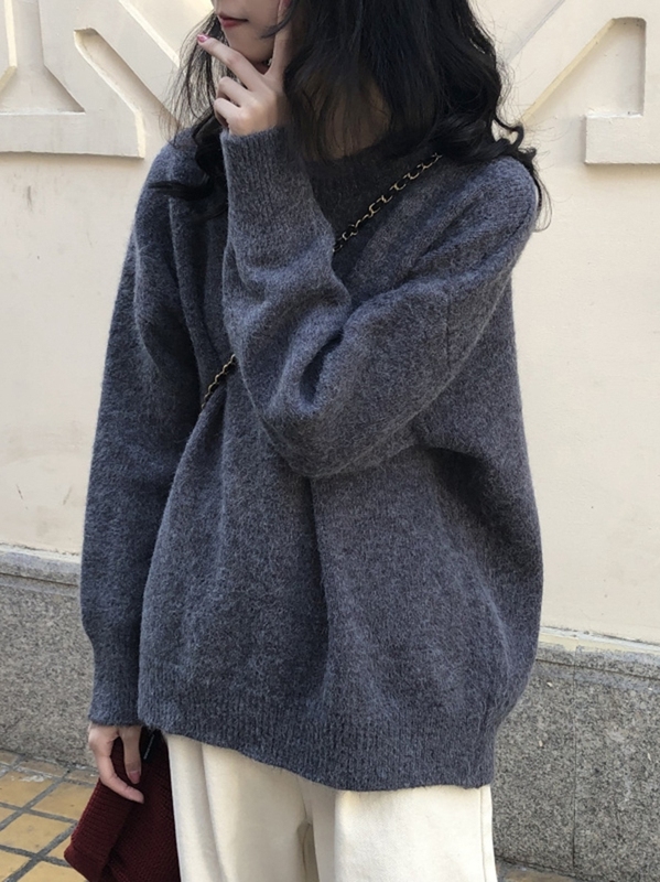 Winter Korean version 2023 new blue basic round neck pullover outer wear lazy style loose long-sleeved sweater for women