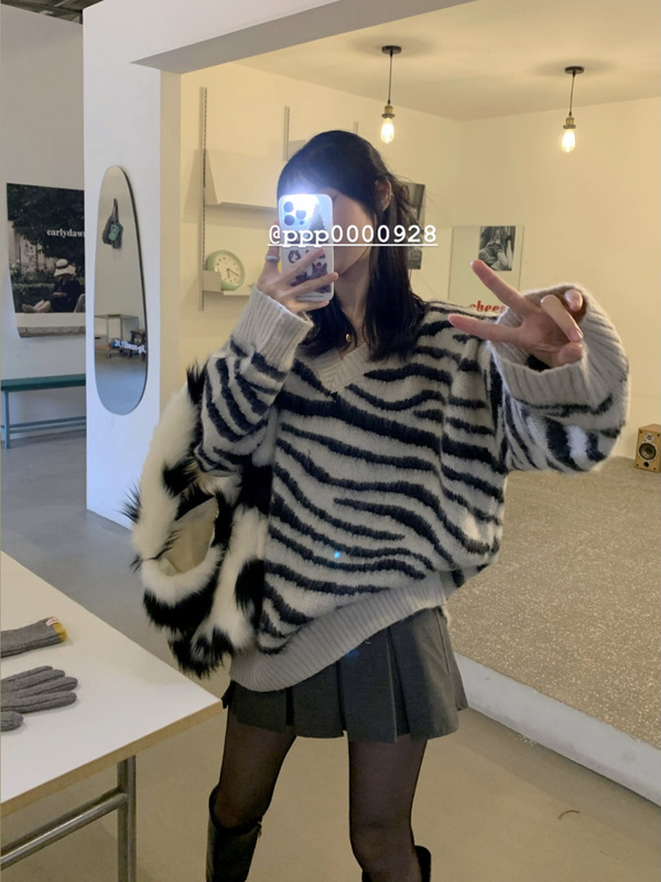 實拍 三標齊 v領慵懶中長款毛衣復古斑馬紋辣妹百搭上衣外套