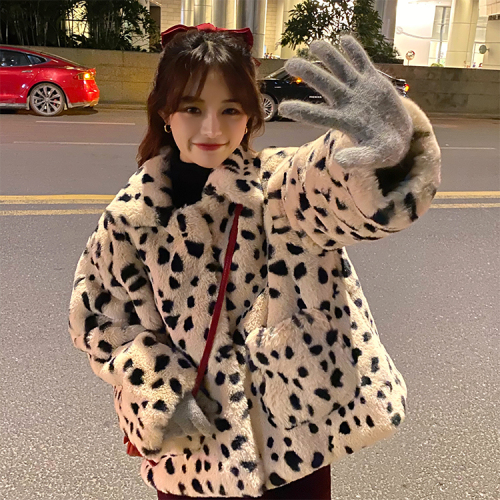 Actual shot of winter Korean chic warm leopard print pocket imitation fur jacket