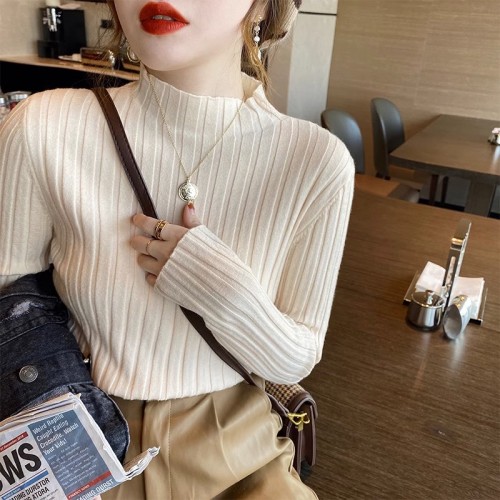 White bottoming shirt for women in autumn and winter with half turtleneck knitted top  new style high-end versatile sweater