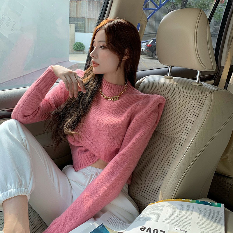 Real shot!  New autumn and winter half turtleneck long-sleeved sweater women's design pullover short sweater 2331