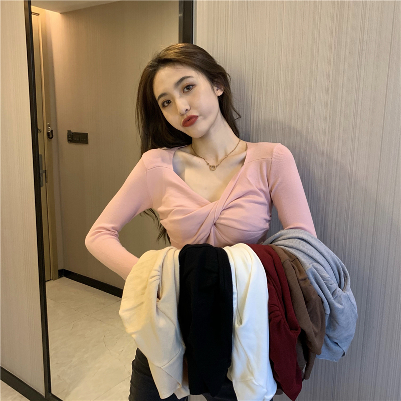 Actual shot of new autumn and winter slim fit cross-knotted V-neck slimming bottoming sweater top