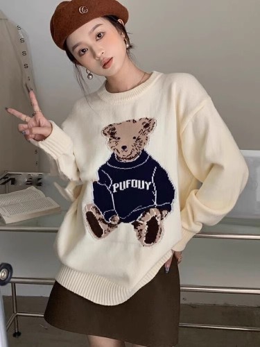 Retro cute bear sweater for women autumn and winter  new retro lazy style loose long-sleeved sweater top