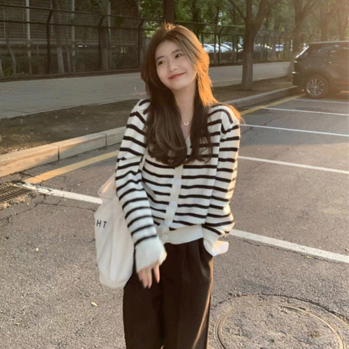 Striped Knitted Sweater Cardigan Jacket Women's Spring and Autumn Sweater  New Early Autumn and Early Autumn Wear Thin Tops