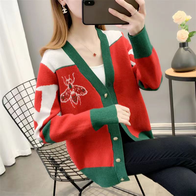 European Station 2023 Spring New Heavy Industry Jacquard V-neck Knitted Cardigan Women's Fashionable Style Color Blocking Bee Jacket