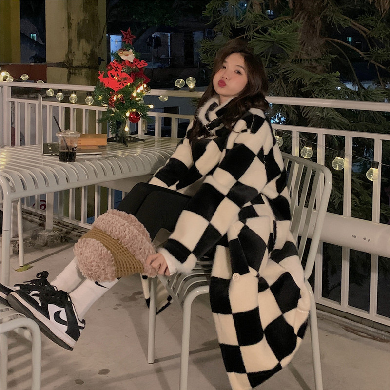 Actual shot ~ Korean chic retro lapel contrasting checkerboard single-breasted loose thickened warm jacket for women
