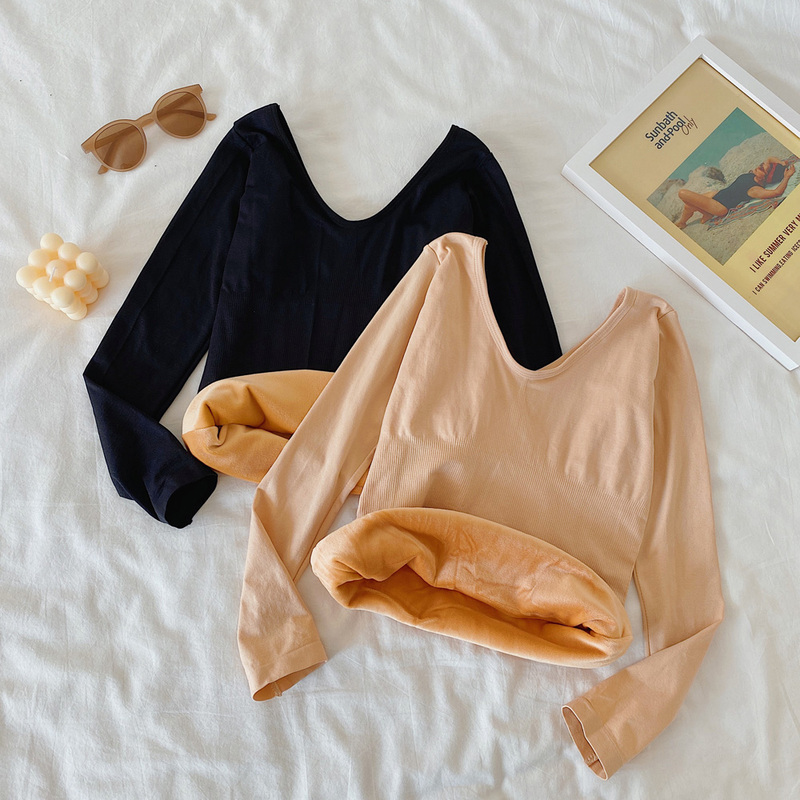 Actual shot of Korean style winter thickened velvet T-shirt, simple and warm, worn outside with a solid color bottoming top