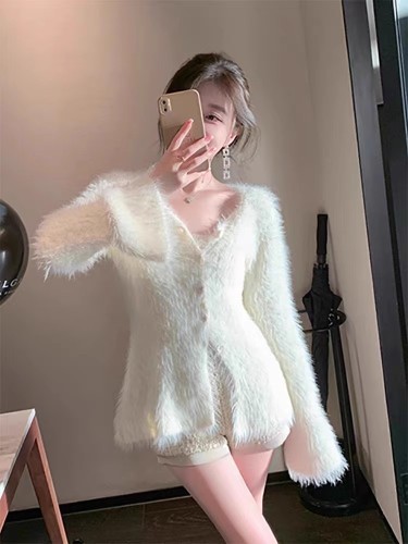 Soft and waxy mink velvet sweater for women in autumn and winter, lazy style mid-length knitted cardigan top for women with niche design