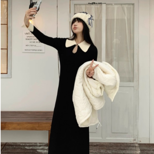 French retro hollow contrast color long-sleeved dress women's autumn and winter waist slimming knitted skirt A-line mid-length skirt
