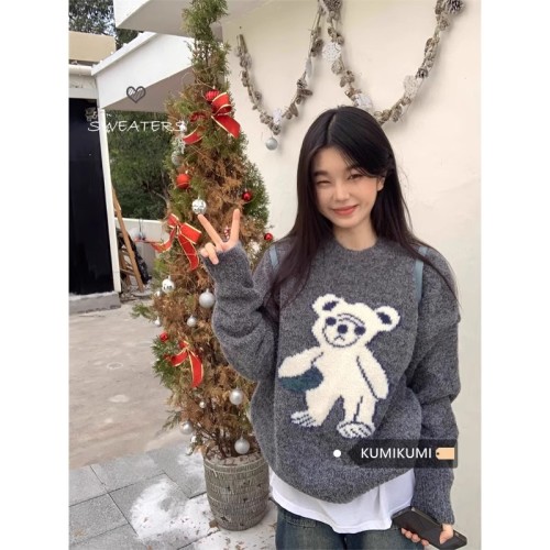 kumikumi cute bear jacquard long-sleeved round neck sweater women's new winter loose casual age-reducing top