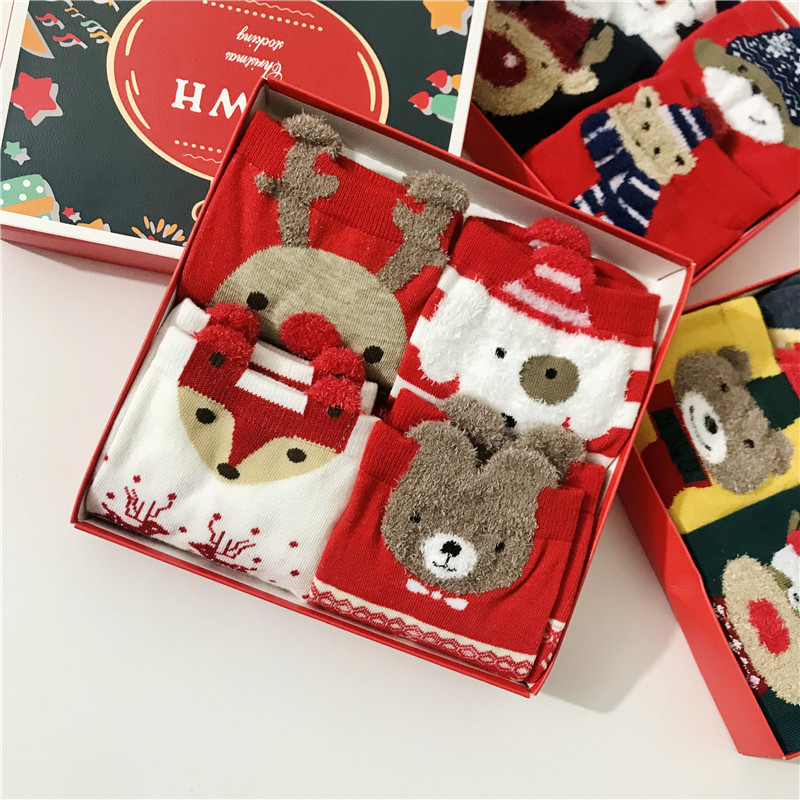 Actual shot~Four pairs~Christmas socks, zodiac year socks, autumn and winter versatile couple style red cartoon mid-tube socks
