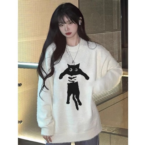  Autumn and Winter Off-White Round Neck Sweater Women's American Retro Lazy Thickened Warm Soft Waxy Knitted Long-Sleeved Top