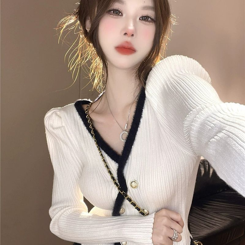 Xiaoxiangfeng long-sleeved sweater women's bottoming shirt with autumn French irregular slim fit top pure desire