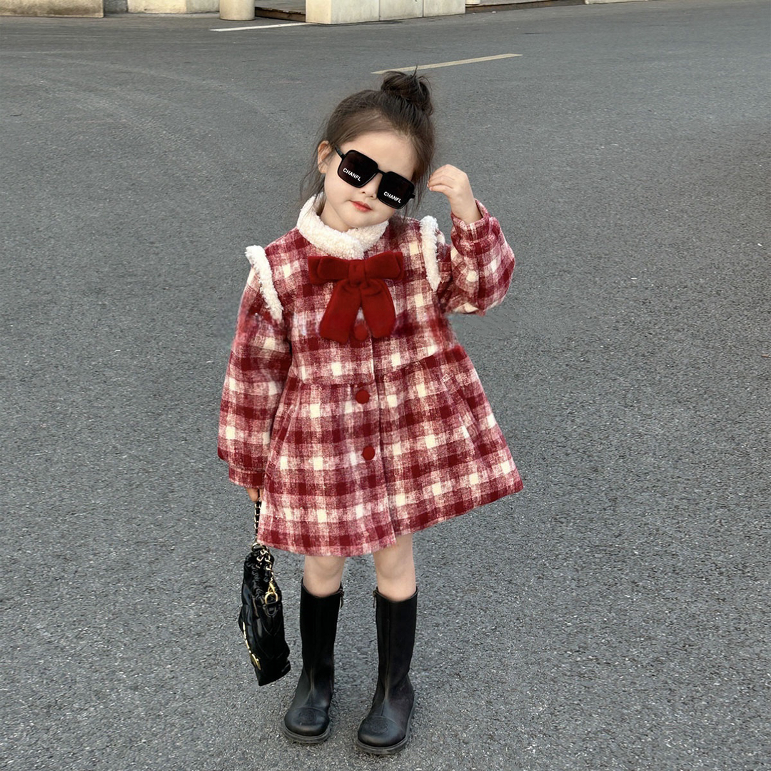Children's clothing girls red plaid woolen coat 2023 winter new style children's baby New Year's shirt woolen thickened coat