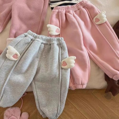 Korean style children's clothing, girls' velvet sweatpants, winter clothing, children's fashionable and cute wing leggings, loose and versatile pants
