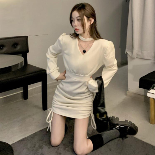 New high-end sexy temperament slim fit hip-covering hollow bottoming pure desire long-sleeved French halterneck dress for women in autumn and winter