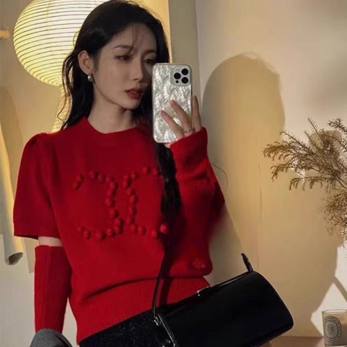 Red Christmas shirt to wear with autumn and winter New Year shirt  new puff sleeve sweater for women Xiaoxiang knitted top