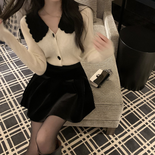 Actual shot of gentle style doll collar long-sleeved knitted cardigan for women + high-waist slimming A-line velvet skirt