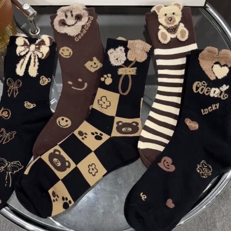 Socks for women in winter, long tube, high-looking, internet celebrity hot model, ins trendy, versatile, new three-dimensional flocking, cute little bear, thick
