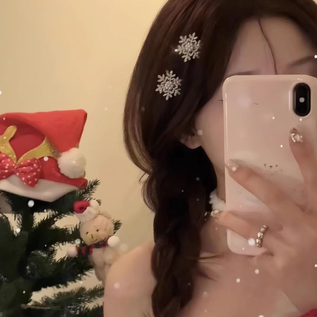 Winter girl's cool and noble feeling snowflake hairpin duckbill autumn and winter new bangs pearl hair accessories metal side