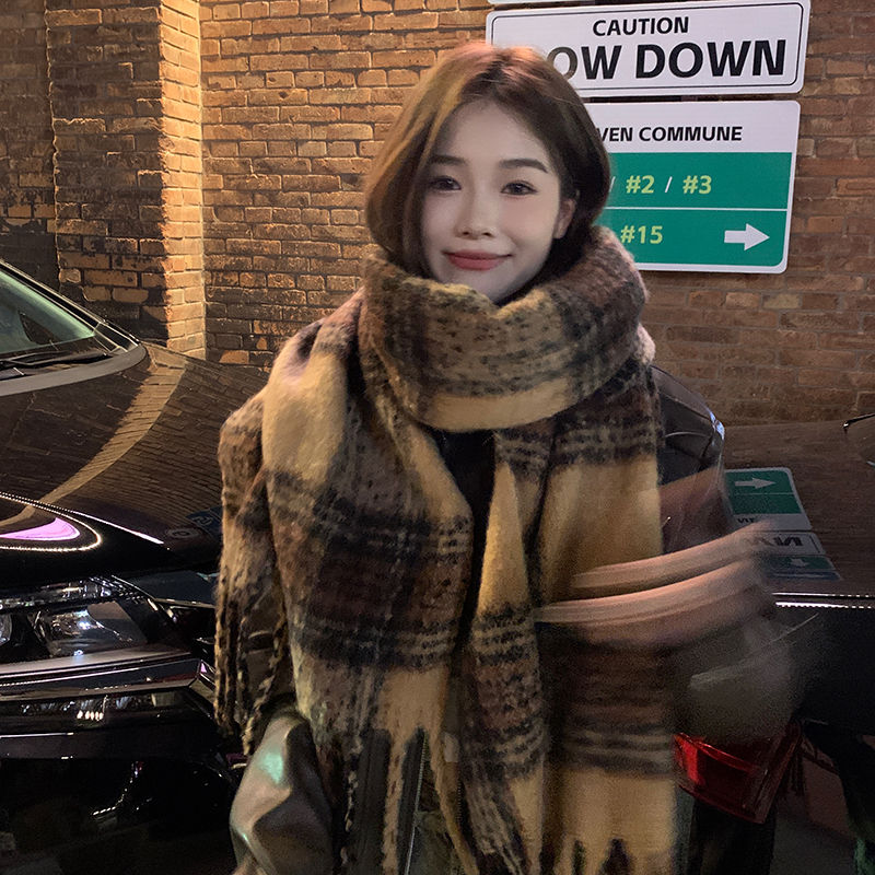 Maillard style brown imitation cashmere scarf for women winter high-end tassel mohair thickened scarf student new style