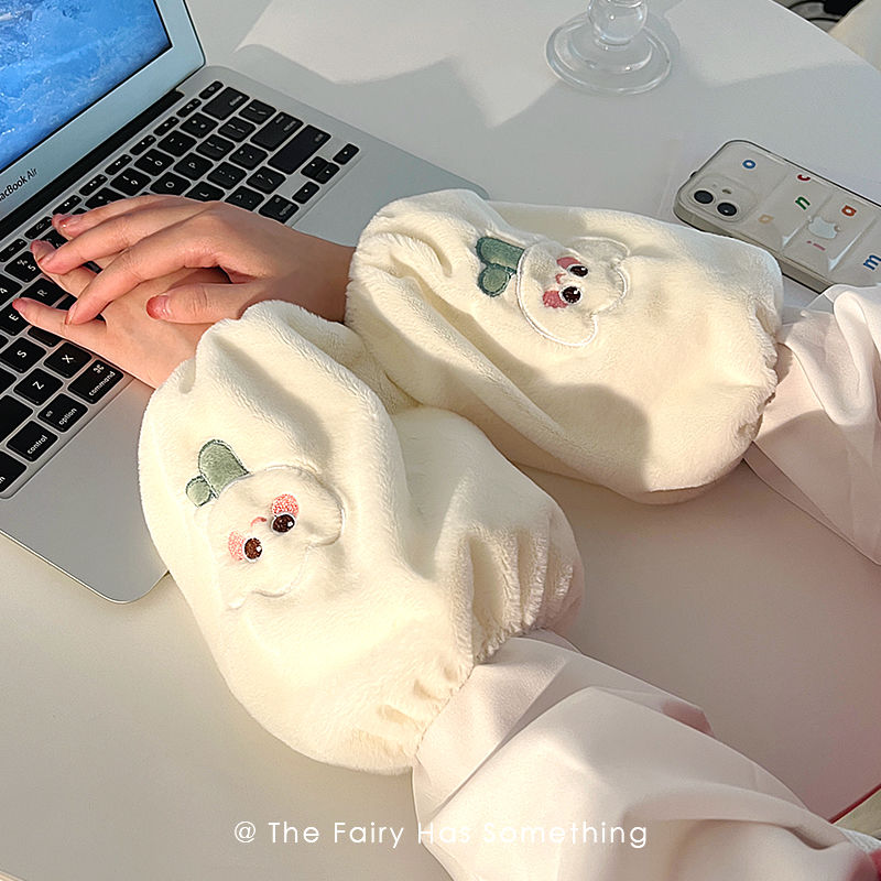 Plush sleeves for women autumn and winter short office work anti-dirty sleeves new winter hand sleeve head down jacket sleeve protection