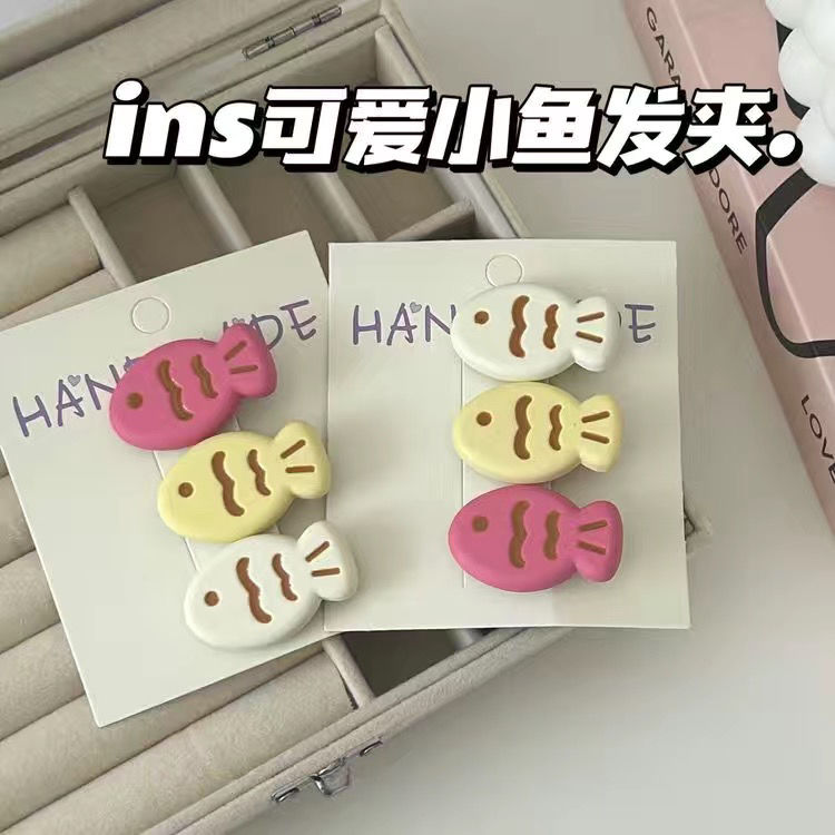 Cute candy-colored thick fish hair clip ins sweet girly fish bangs clip Japanese and Korean versatile super cute little clip