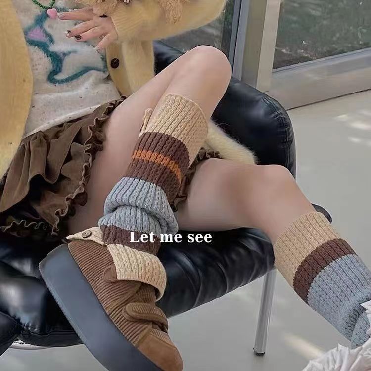 ME hot girl color-blocked autumn and winter knitted buttons jk contrasting color opening retro British college socks wool pile