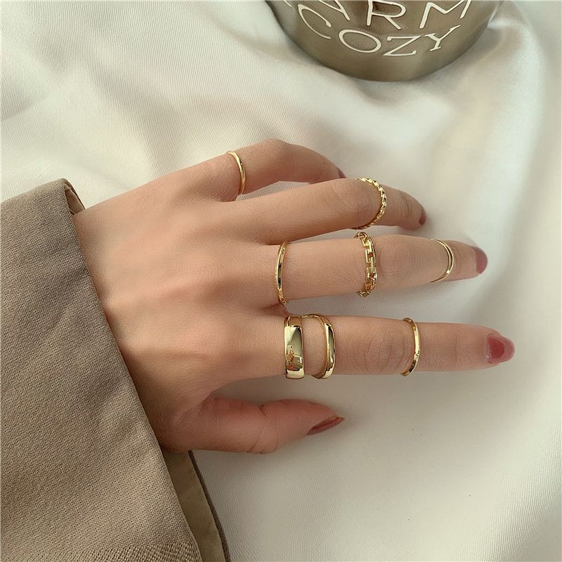 7-piece ring set for women, fashionable personality, light luxury niche design, ins trend, cool style, European and American plain ring tail ring