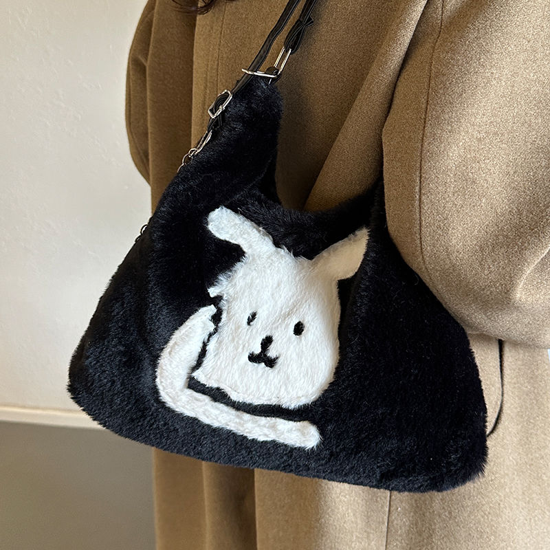 Internet celebrity hot plush bag 2023 new white rabbit one-shoulder tote autumn and winter large capacity versatile commuter backpack