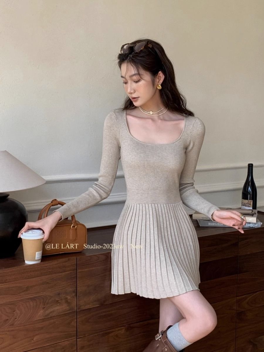LELART French temperament minimalist style square neck knitted dress autumn new slim waist slimming inner skirt