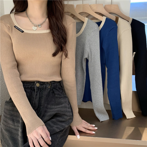 Actual shot of the new color-blocked round neck slim-fitting long-sleeved knitted top