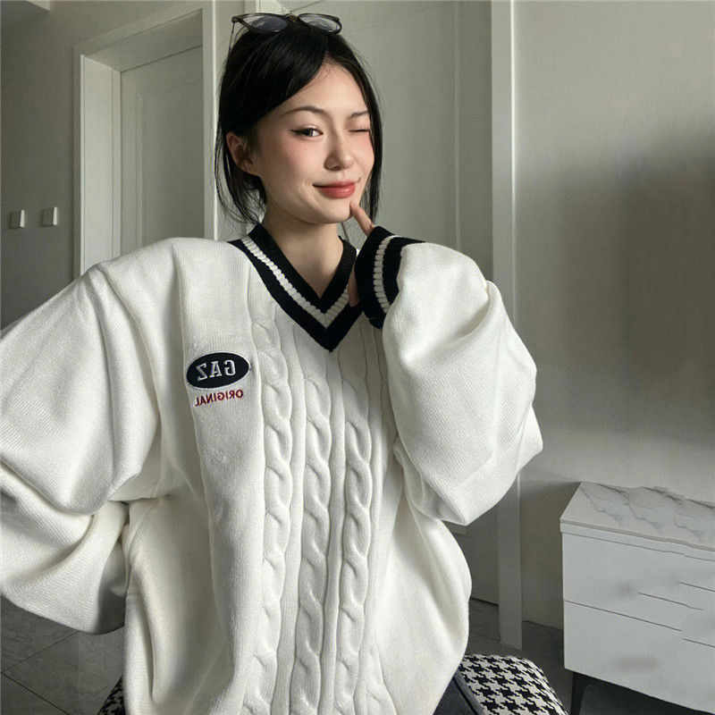 Japanese college style V-neck letter embroidery lazy style twist sweater for female students in autumn and winter Korean style outer sweater