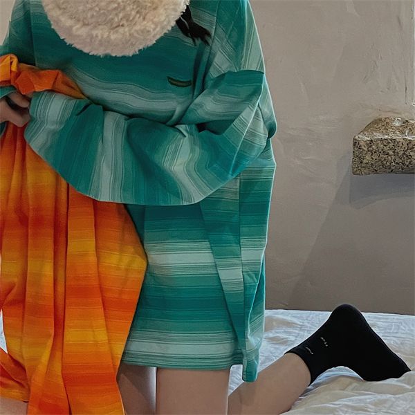 2021 new autumn tops couple wear gradient striped bottoming shirt student loose thin long-sleeved T-shirt for women