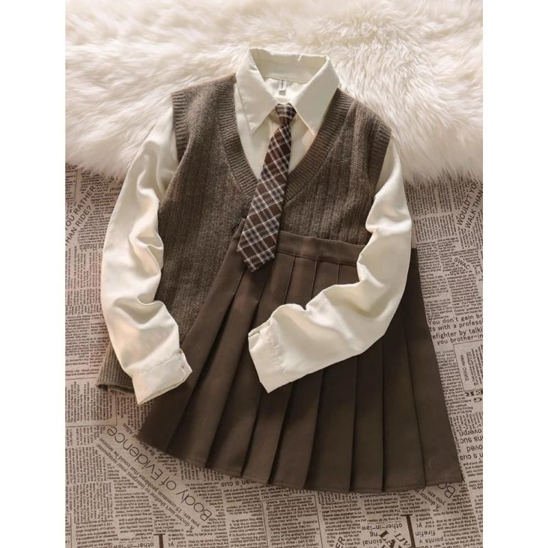 College style suit, fashionable knitted vest, blouse, layered sweater, pleated skirt, autumn three-piece set